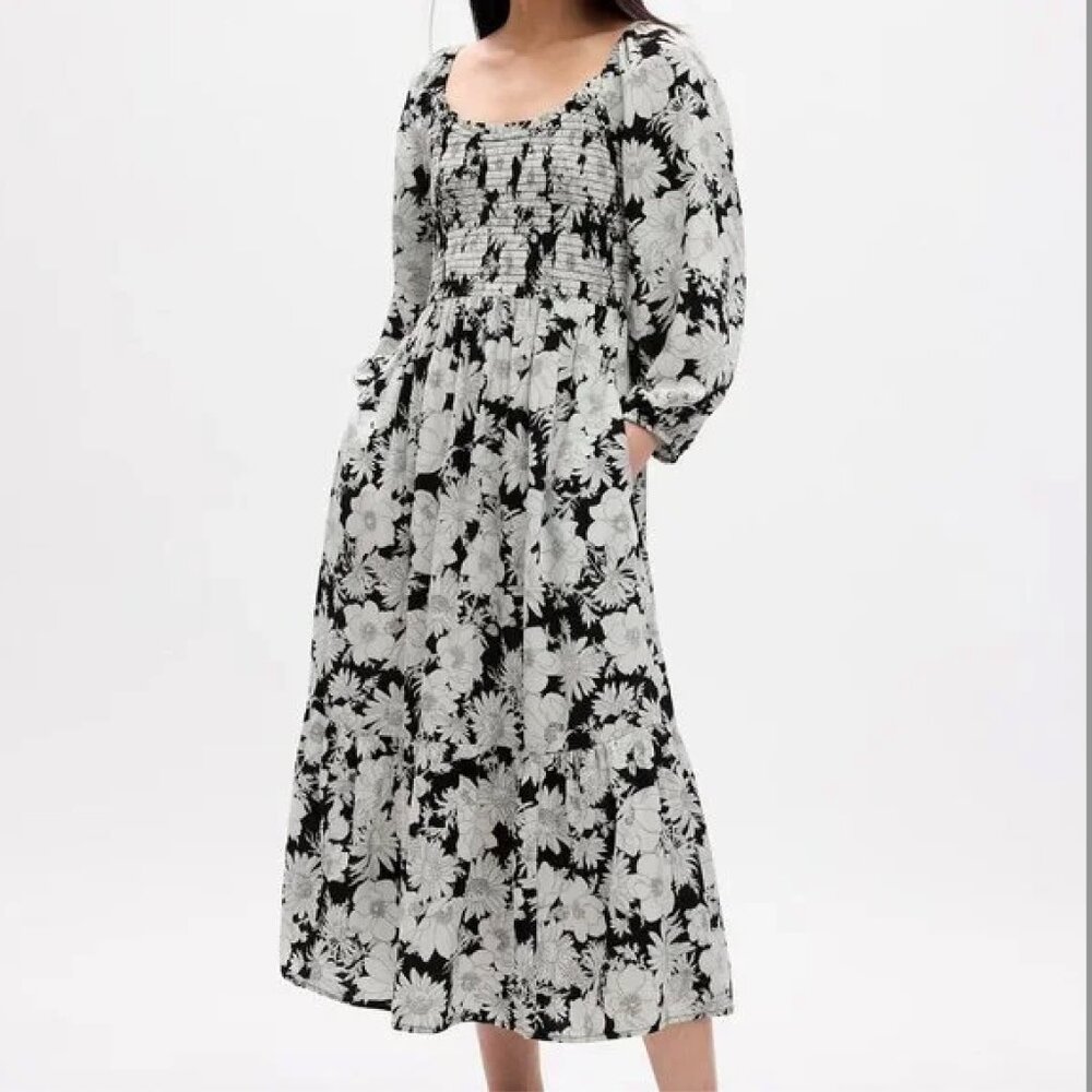 GAP Puff Sleeve Smocked Dress